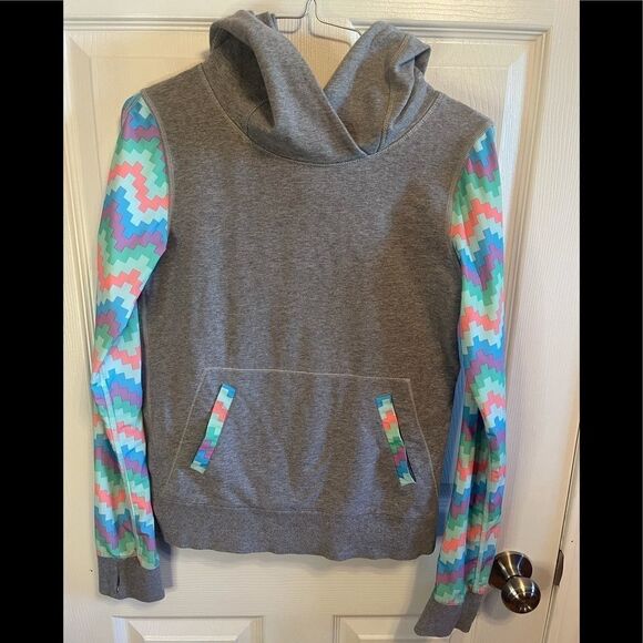Ivivva Other - Ivivva girls hooded sweatshirt sz 12